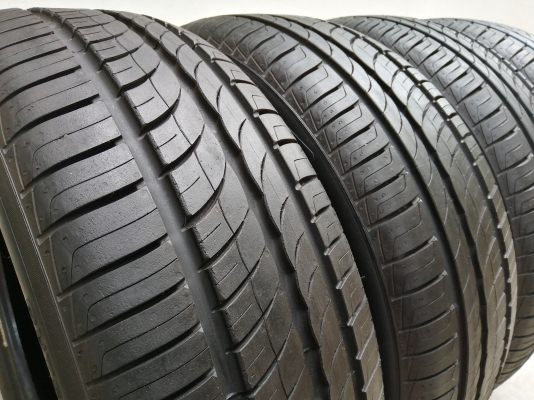ยาง​น้องๆป้ายแดง​ PIRELLI​ 205 55 16​ กลางปี18 ดอกเต็ม​ เนื้อนิ่มๆ ไม่มีปะ ใช้ยาว ราคาไม่​แพง​