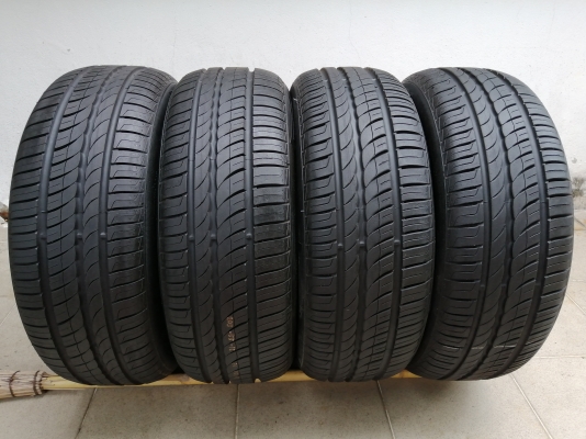 ยาง​น้องๆป้ายแดง​ PIRELLI​ 205 55 16​ กลางปี18 ดอกเต็ม​ เนื้อนิ่มๆ ไม่มีปะ ใช้ยาว ราคาไม่​แพง​