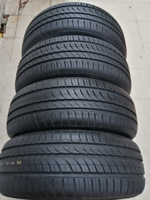 ยาง​น้องๆป้ายแดง​ PIRELLI​ 205 55 16​ กลางปี18 ดอกเต็ม​ เนื้อนิ่มๆ ไม่มีปะ ใช้ยาว ราคาไม่​แพง​