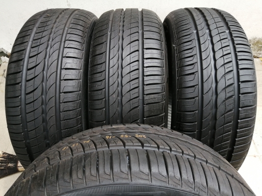 ยาง​น้องๆป้ายแดง​ PIRELLI​ 205 55 16​ กลางปี18 ดอกเต็ม​ เนื้อนิ่มๆ ไม่มีปะ ใช้ยาว ราคาไม่​แพง​