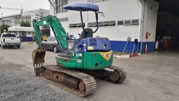 Komatsu PC40MR-1F มีลายหัวเจาะ นำเข้าจากญี่ปุ่น โทร. 080-6565422 (หนิง)