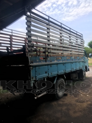 ขายด่วน กระบะคาร์โก้ คอกไม้ คัสซี75 ซม ยาว4เมตตร30 กว้าง2เมตร10 ขาย 12000 บาท