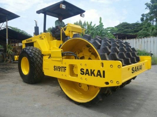 ขายรถบดSAKAI 10 ตันสั่นสะเทือน2เปลือก2เพลาไม่มีเอกสารราคา 850,000