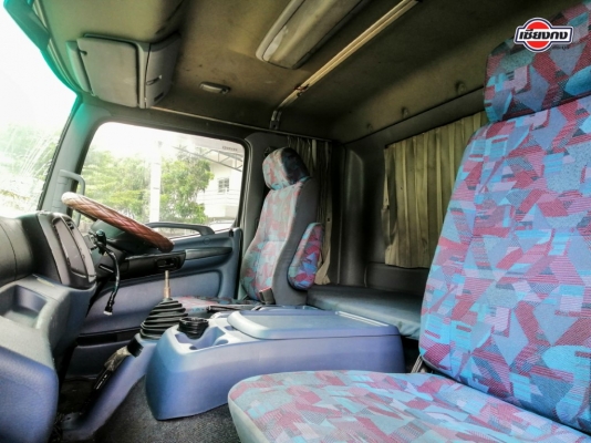 หัวเก๋ง HINO MEGA หัวกว้างสิบล้อ