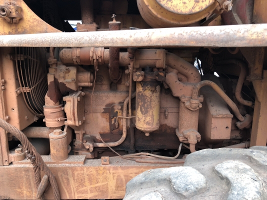 ขายรถตักล้อยาง CATERPILLAR 922B เครื่อง 80แรงม้า สวยๆเดิมๆเล่มทะเบียน สนใจโทร 081-970-1072