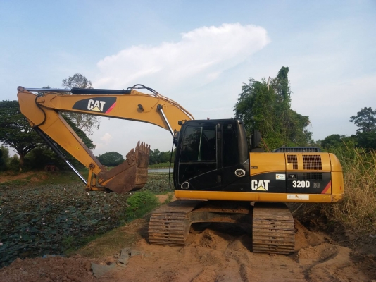 ขาย 1,750,000 CAT 320 GC รถทำงาน 5,000 ชม. เครื่องดี ปั้มแรง ช่วงล่างสวย แอร์หนาว รถสวยพร้อมใช้ เอกสารแจ้งจำหน่าย รถอยู่ อยุธยา 064-191-1112