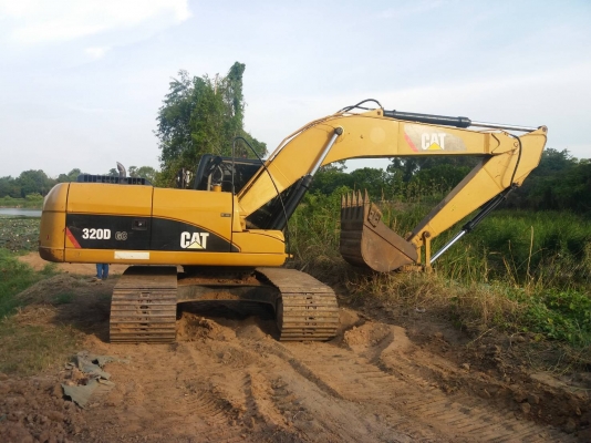 ขาย 1,750,000 CAT 320 GC รถทำงาน 5,000 ชม. เครื่องดี ปั้มแรง ช่วงล่างสวย แอร์หนาว รถสวยพร้อมใช้ เอกสารแจ้งจำหน่าย รถอยู่ อยุธยา 064-191-1112