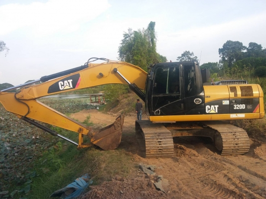 ขาย 1,750,000 CAT 320 GC รถทำงาน 5,000 ชม. เครื่องดี ปั้มแรง ช่วงล่างสวย แอร์หนาว รถสวยพร้อมใช้ เอกสารแจ้งจำหน่าย รถอยู่ อยุธยา 064-191-1112