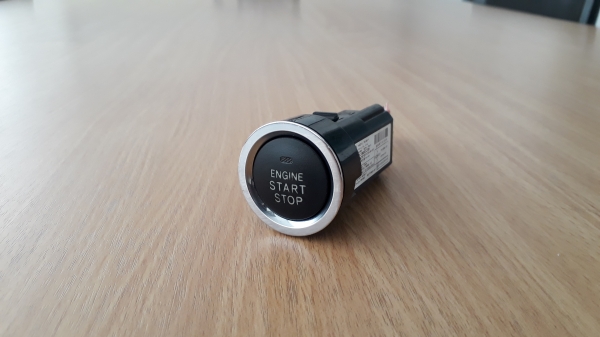สวิทช์ Engine Start Stop ของรถ Toyota แท้