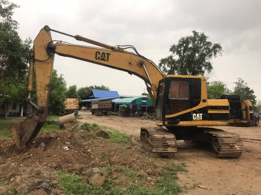 ขาย 450,000 CAT 320 V2 เครื่องดี ปั๊มแรง ไฟฟ้าตัดเอวแน่น ช่วงล่างดี รถพร้อมใช้งาน เอกสารซื้อขาย รถอยู่ นครปฐม 064-191-1112