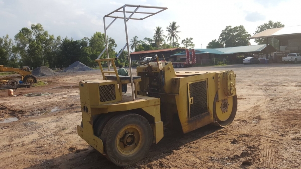 ขาย รถบดขนาด 3.5 ตัน เอวอ่อน ล้อเหล็กหน้า ยางหลัง สั่นทะเทือนได้ เครื่องยนต์ 3 สูบ รถพร้อมใช้งานครับ เอกสารใบซื้อขาย ขาย รถบดขนาด 3.5 ตัน เอวอ่อน ล้อเหล็กหน้า ยางหลัง สั่นทะเทือนได้ เครื่องยนต์ 3 สูบ รถพร้อมใช้งานครับ เอกสารใบซื้อขาย