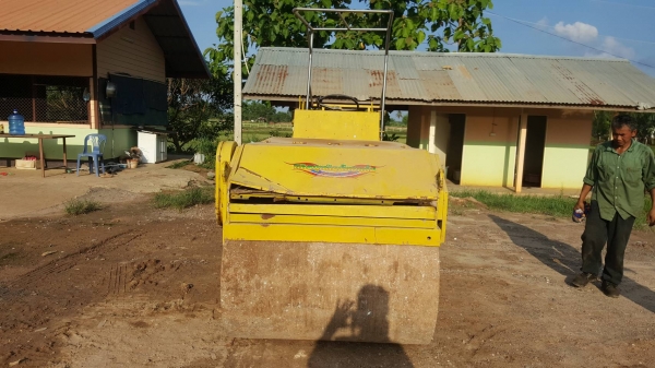 ขาย รถบดขนาด 3.5 ตัน เอวอ่อน ล้อเหล็กหน้า ยางหลัง สั่นทะเทือนได้ เครื่องยนต์ 3 สูบ รถพร้อมใช้งานครับ เอกสารใบซื้อขาย ขาย รถบดขนาด 3.5 ตัน เอวอ่อน ล้อเหล็กหน้า ยางหลัง สั่นทะเทือนได้ เครื่องยนต์ 3 สูบ รถพร้อมใช้งานครับ เอกสารใบซื้อขาย