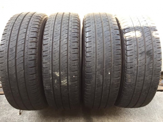 มิชลิน205/70/15ปี16 ไม่ปะไม่บวม ชุด2600บ.โทร0879050181.ส่งได้