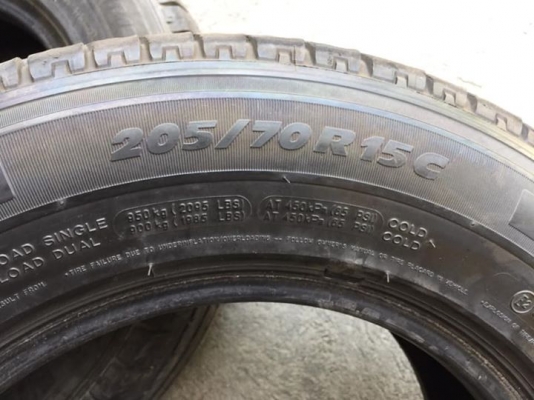 มิชลิน205/70/15ปี16 ไม่ปะไม่บวม ชุด2600บ.โทร0879050181.ส่งได้