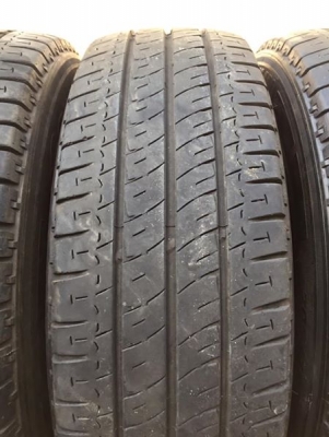 มิชลิน205/70/15ปี16 ไม่ปะไม่บวม ชุด2600บ.โทร0879050181.ส่งได้