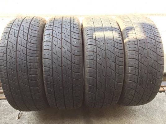 บริสโตน215/65/15ปี16 ไม่ปะไม่บวม ชุด2600บ.โทร0879050181.ส่งได้ทั่วไทย