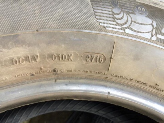 มิชลิน265/65/17ปี16 ดอกยางแน่นๆ ชุด2600บ.โทร0879050181.ส่งได้ทั่วไทย