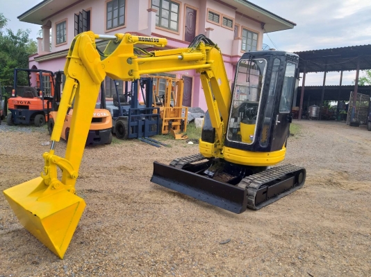 ขายรถแมคโค KOMATSU PC 38UU-2 เทียบเท่า PC40 แทรคยาง บูมออฟเซท คอนโทรลสั้น ไฟฟ้า ติอต่อ 098-7962549