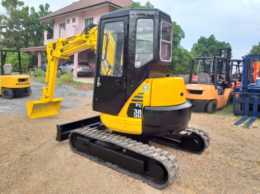 ขายรถแมคโค KOMATSU PC 38UU-2 เทียบเท่า PC40 แทรคยาง บูมออฟเซท คอนโทรลสั้น ไฟฟ้า ติอต่อ 098-7962549