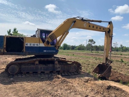 ขาย  365,000 บาท KOMATSU PC200-5  เครื่องเปลียน 6BD1-Turbo แรง ปั้มเดิมแรง แอร์เย็น โช่หนา เอวแน่น ตัวเดินเงียบ เอกสารชื้อขาย  รถอยู่  สุรินทร์ โทร 0610710295  สนใจ รายการสินค้า อื่นๆ ที่ เว็ปไชค์ Truck2Hand https://www.truck2hand.com/index.php?actions=co