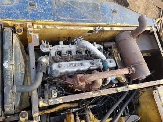 ขาย  365,000 บาท KOMATSU PC200-5  เครื่องเปลียน 6BD1-Turbo แรง ปั้มเดิมแรง แอร์เย็น โช่หนา เอวแน่น ตัวเดินเงียบ เอกสารชื้อขาย  รถอยู่  สุรินทร์ โทร 0610710295  สนใจ รายการสินค้า อื่นๆ ที่ เว็ปไชค์ Truck2Hand https://www.truck2hand.com/index.php?actions=co