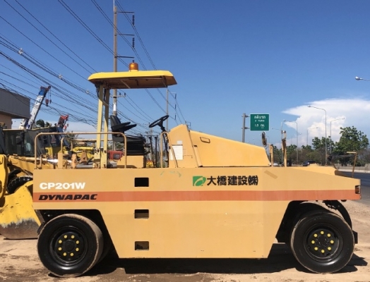 ขายรถบด 7 ล้อยาง DYNAPAC CP201W นำเข้าเองจากญี่ปุ่น สภาพสวยพร้อมใช้ มีVDOการทำงานครับ
