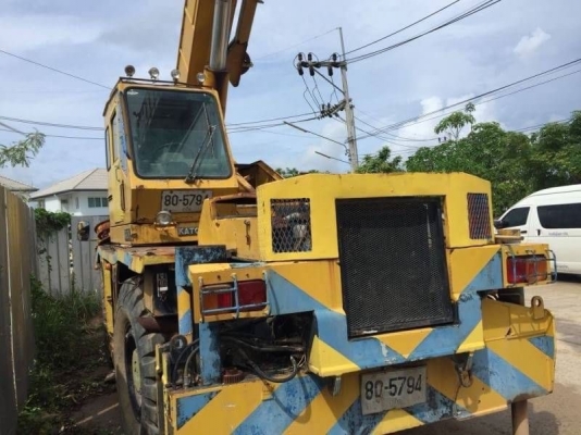 เครน 4 ล้อ 25 ตัน KATO KR25H-II สภาพพร้อมใช้ อุปกรณ์ครบ เอกสารเล่มทะเบียน  โทร 0610710295  สนใจ รายการสินค้า อื่นๆ ที่ เว็ปไชค์ Truck2Hand https://www.truck2hand.com/index.php?actions=content/search&amp;member_id=136193  Facebook ส่วนตัวทัก Http://www.fac