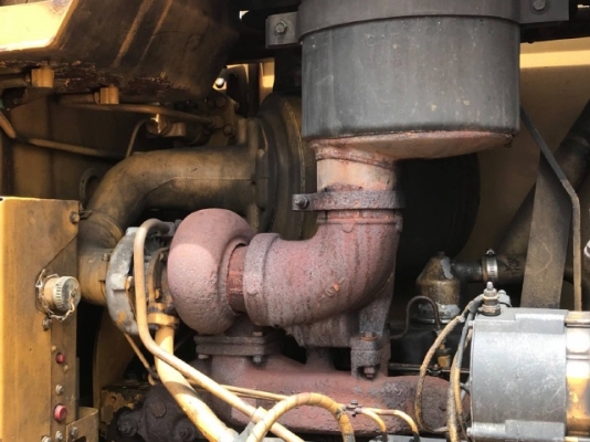 ขายรถตักล้อยาง CAT 936Z (4,XXX ชั่วโมง) นำเข้าเองจากญี่ปุ่น สภาพสวยพร้อมใช้ มีVDOการทำงานครับ ขายรถตักล้อยาง CAT 936Z (4,XXX ชั่วโมง) นำเข้าเองจากญี่ปุ่น สภาพสวยพร้อมใช้ มีVDOการทำงานครับ