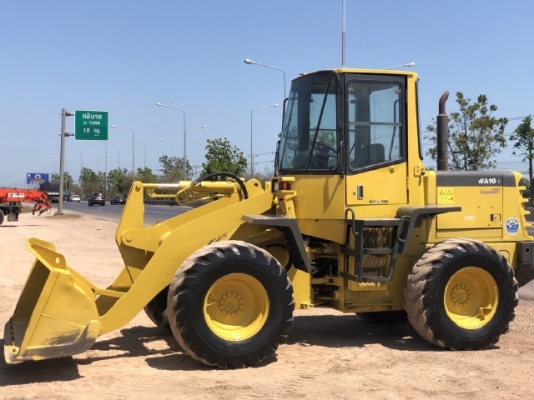 ขายรถตักล้อยาง KOMATSU WA100-3 นำเข้าเองจากญี่ปุ่น สภาพสวยพร้อมใช้ มีVDOการทำงานครับ
