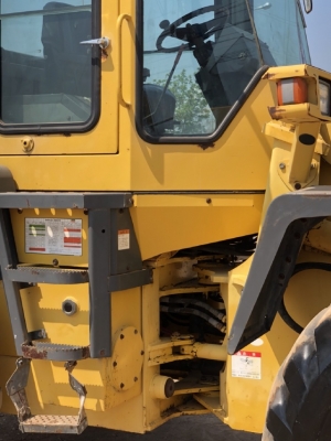 ขายรถตักล้อยาง KOMATSU WA100-3E นำเข้าเองจากญี่ปุ่น สภาพสวยพร้อมใช้ มีVDOการทำงานครับ