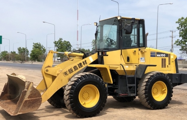 ขายรถตักล้อยาง KOMATSU WA100-5 (6,xxx ชั่วโมง) นำเข้าเองจากญี่ปุ่น สภาพสวยพร้อมใช้ มีVDOการทำงานครับ