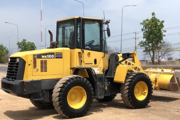 ขายรถตักล้อยาง KOMATSU WA100-5 (6,xxx ชั่วโมง) นำเข้าเองจากญี่ปุ่น สภาพสวยพร้อมใช้ มีVDOการทำงานครับ