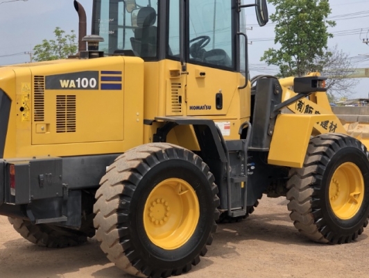 ขายรถตักล้อยาง KOMATSU WA100-5 (6,xxx ชั่วโมง) นำเข้าเองจากญี่ปุ่น สภาพสวยพร้อมใช้ มีVDOการทำงานครับ