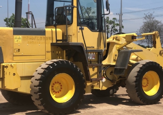 ขายรถตักล้อยาง KOMATSU WA200-3E แขนยาวพิเศษ รถนอกนำเข้าจากญี่ปุ่น สภาพสวยพร้อมใช้