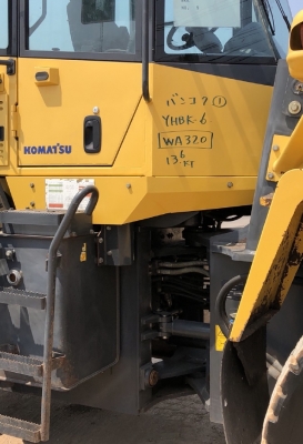 ขายรถตักล้อยาง KOMATSU WA320-5 นำเข้าเองจากญี่ปุ่น สภาพสวยพร้อมใช้ มีVDOการทำงานครับ