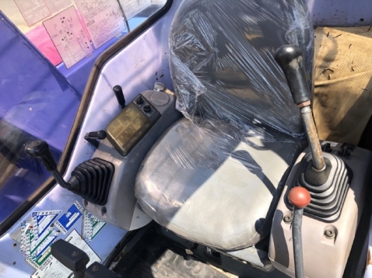 ขายรถขุด KOMATSU PC50UU-2 อาร์มยาวพิเศษ คอนโทรลสั้น นำเข้าเองจากญี่ปุ่น สภาพสวยพร้อมใช้ มีVDOการทำงานครับ