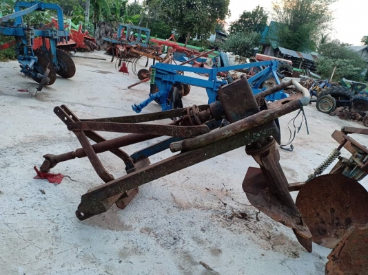 ขายรถไถ