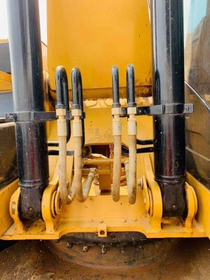 ขาย 2,250,000 CAT 320 D2 รถใช้งาน 7,400 ชม. รถสวยเหมือนใหม่ เอกสารใบแจ้งจำหน่าย รถอยู่ ปทุมธานี 064-191-1112 ขาย 2,250,000 CAT 320 D2 รถใช้งาน 7,400 ชม. รถสวยเหมือนใหม่ เอกสารใบแจ้งจำหน่าย รถอยู่ ปทุมธานี 064-191-1112