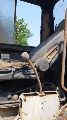 ขาย 125,000 KOMATSU pw 100-2 เครื่องดี ปั้มดี แต่เป็นรถจอด ต้องเช็ค เพลาล่างขาด ยางพร้อมกะทะล้อถอดไว้ อะไหล่ครบ มีเท้าช้าง ขายตามสภาพราคาถูก รถอยู่ นครสวรรค์ 064-191-1112 ขาย 125,000 KOMATSU pw 100-2 เครื่องดี ปั้มดี แต่เป็นรถจอด ต้องเช็ค เพลาล่างขาด ยางพร้อมกะทะล้อถอดไว้ อะไหล่ครบ มีเท้าช้าง ขายตามสภาพราคาถูก รถอยู่ นครสวรรค์ 064-191-1112