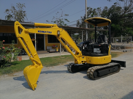 มาใหม่ ถึงไทยแล้วคับ KOMATSU PC 30MR-2 จากญี่ปุ่น สวยมาก โทร.090-986-2521 อ๊อบ