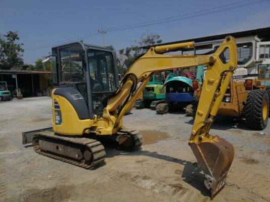 ราคาพิเศษ KOMATSU PC 30MR-3 นำเข้าจากญี่ปุ่นโดยตรง ชั่วโมงทำงานน้อย พร้อมตู้เก๋งสวยๆ โทร.090-986-2521 อ๊อบ