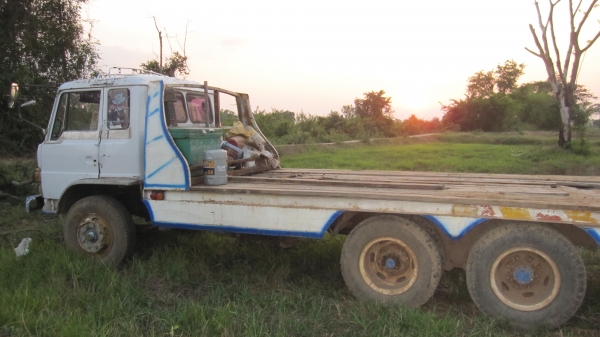 จองแล้วครับ HENO -KT925 เทเลอร์10 ล้อ เพลาเดียว