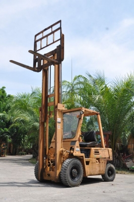 ขายFORKLIFT KOMATSU FG20(2ตัน)สภาพสวยเดิมจากญี่ปุ่น ยังไม่เคยใช้งานในไทย หาอยู่รับรองไม่ผิดหวัง 99,000เท่านั้น!!