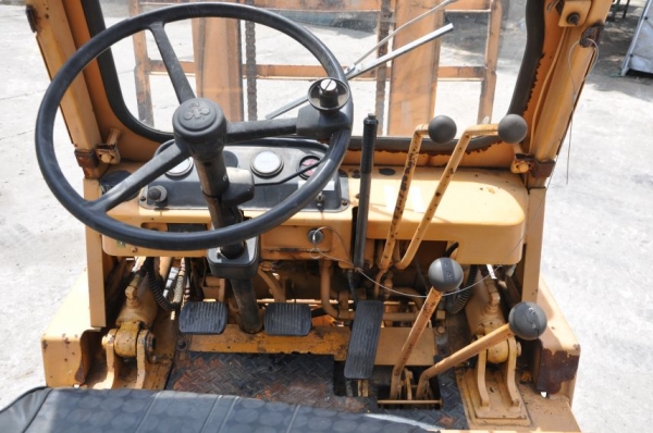 ขายFORKLIFT KOMATSU FG20(2ตัน)สภาพสวยเดิมจากญี่ปุ่น ยังไม่เคยใช้งานในไทย หาอยู่รับรองไม่ผิดหวัง 99,000เท่านั้น!!