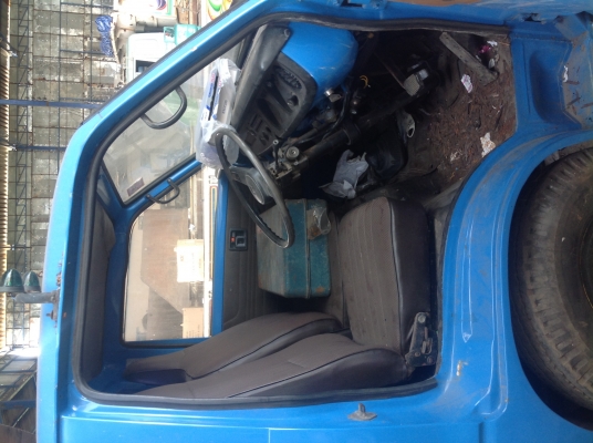 ขายISUZU EFL 4ล้อกลาง สภาพเก็บเก่า ราคา175000บาทต่อรองได้