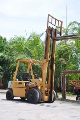 ขายFORKLIFT KOMATSU FG20 (2ตัน)สภาพสวยเดิมจากญี่ปุ่น ยังไม่เคยใช้งานในไทย หาอยู่รับรองไม่ผิดหวัง 99,000เท่านั้น