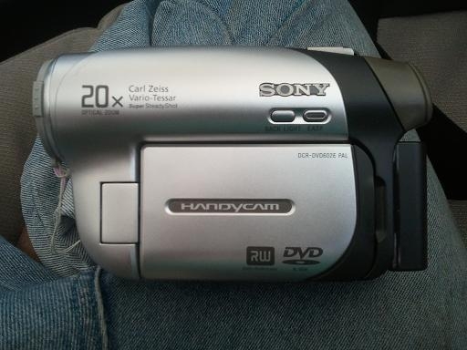 ขายกล้องครับ นอกเรื่องครับ