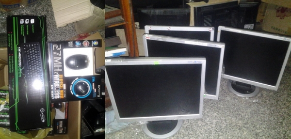 ขายคอมชุด จอ เมาส์ คีย์บอร์ด พร้อมใช้ ขายคอมชุด จอ เมาส์ คีย์บอร์ด พร้อมใช้