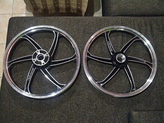 ++ขายแม็กเรสซิ่งบอยใหม่ๆ เลยไม่คดไม่ดุ้ง 999บาทครับผม+++++++