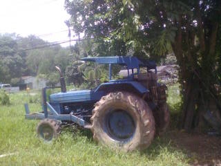 ขายรถไถ FORD 5000 เพลาเดี่ยว ราคา 80000